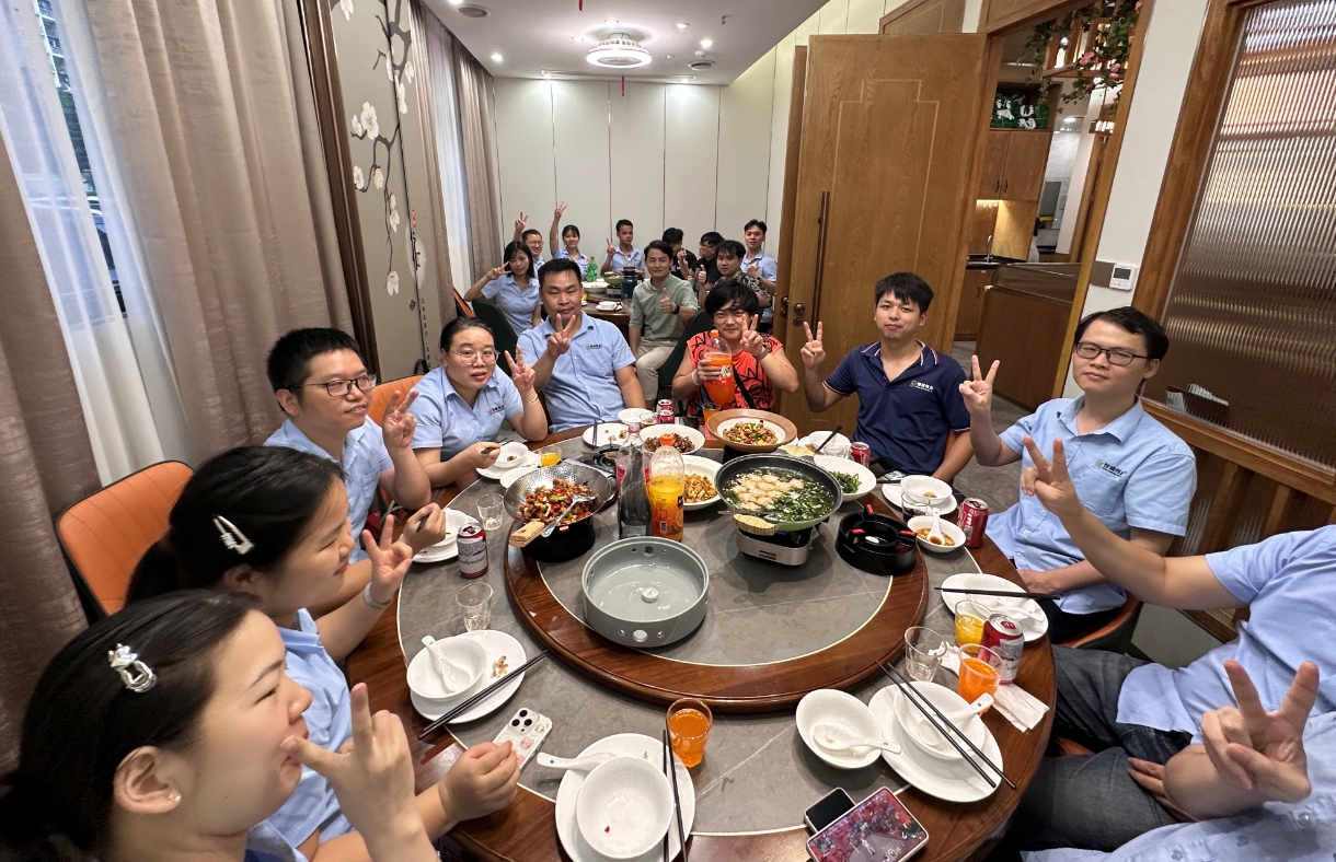 恒誠偉業(yè)uv打印機廠家銷售部團建！??！